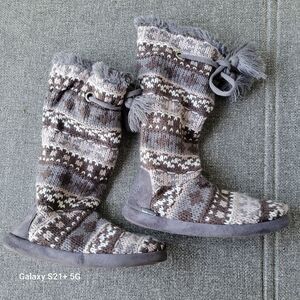 Muk Luks boots womens size XL (9-10)